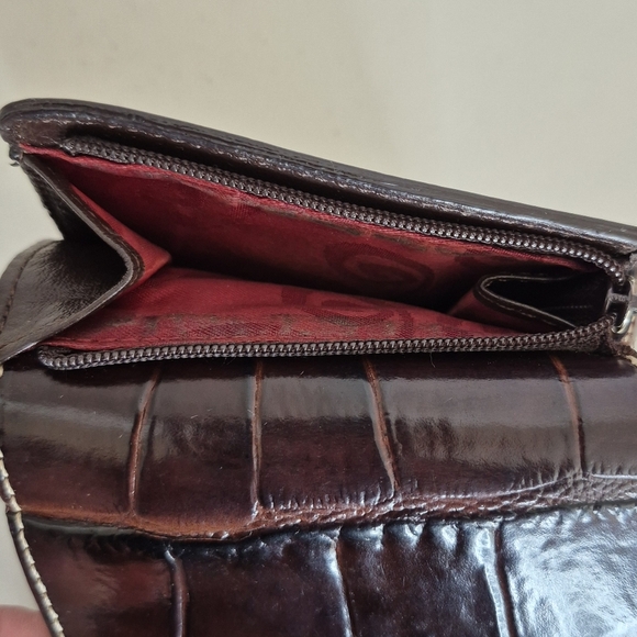 Brighton Women's Vintage Brown Leather Croc Embossed Tri-Fold Organizer Wallet - Picture 8 of 14